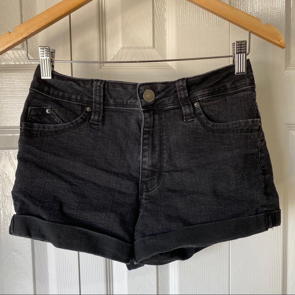 YMI Black🖤Denim “Wanna Betta Butt?” Short Shorts
